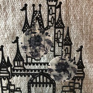 Flower 🌺 Dangle Earrings